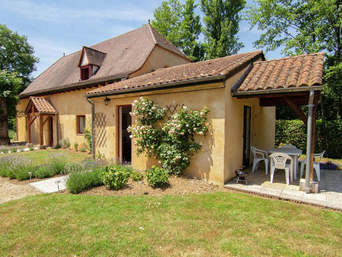 Charming Gite With Pool In Vezac Beynac-et-Cazenac Bagian luar foto