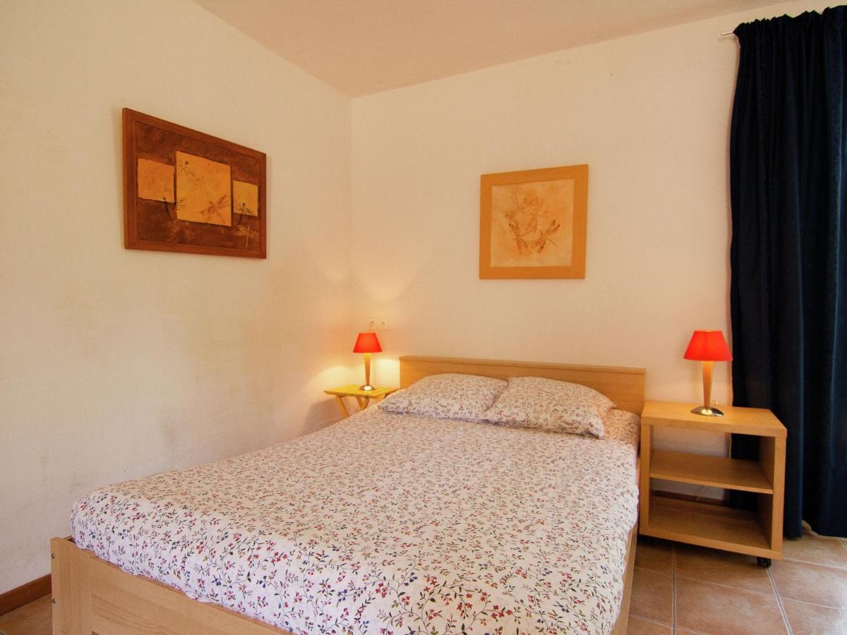 Charming Gite With Pool In Vezac Beynac-et-Cazenac Bagian luar foto