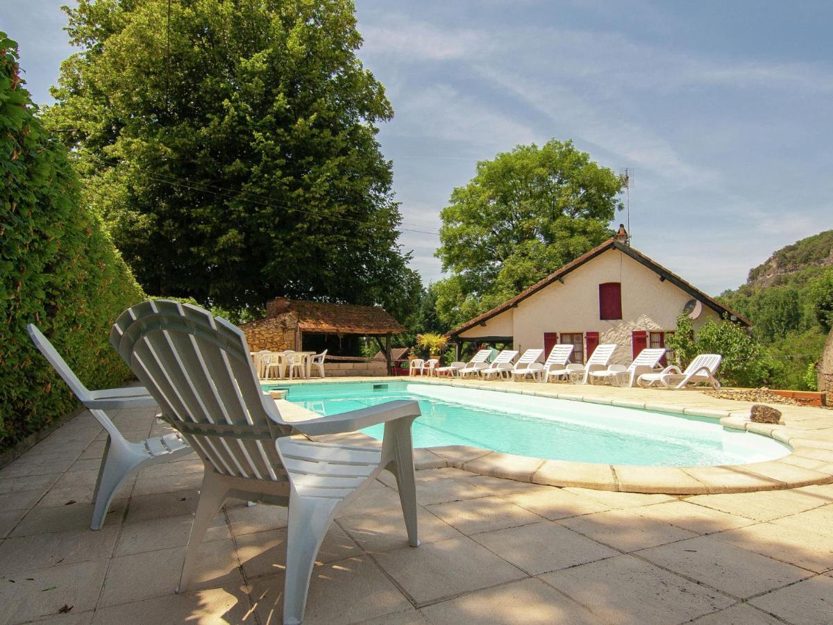 Charming Gite With Pool In Vezac Beynac-et-Cazenac Bagian luar foto