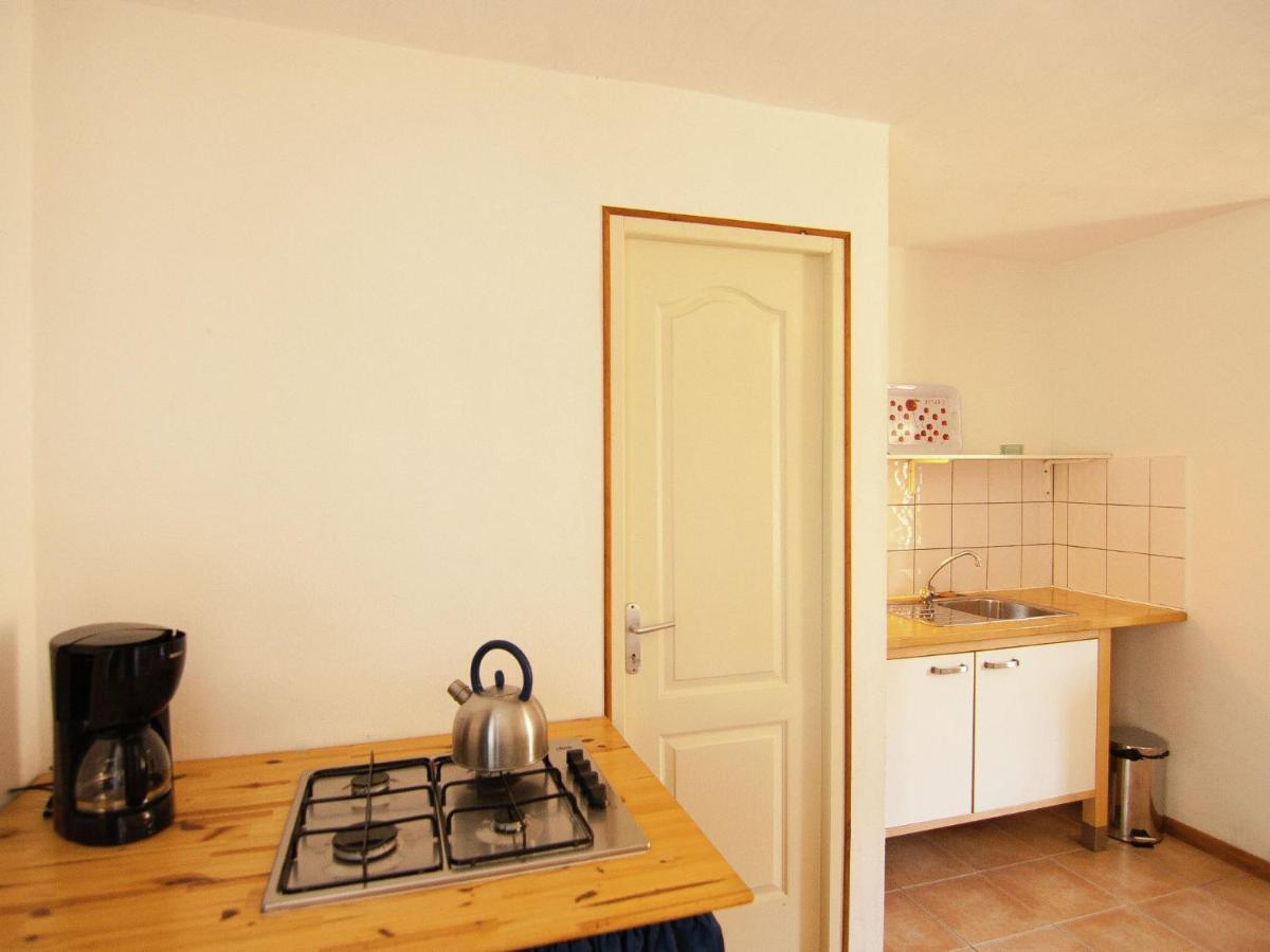 Charming Gite With Pool In Vezac Beynac-et-Cazenac Bagian luar foto