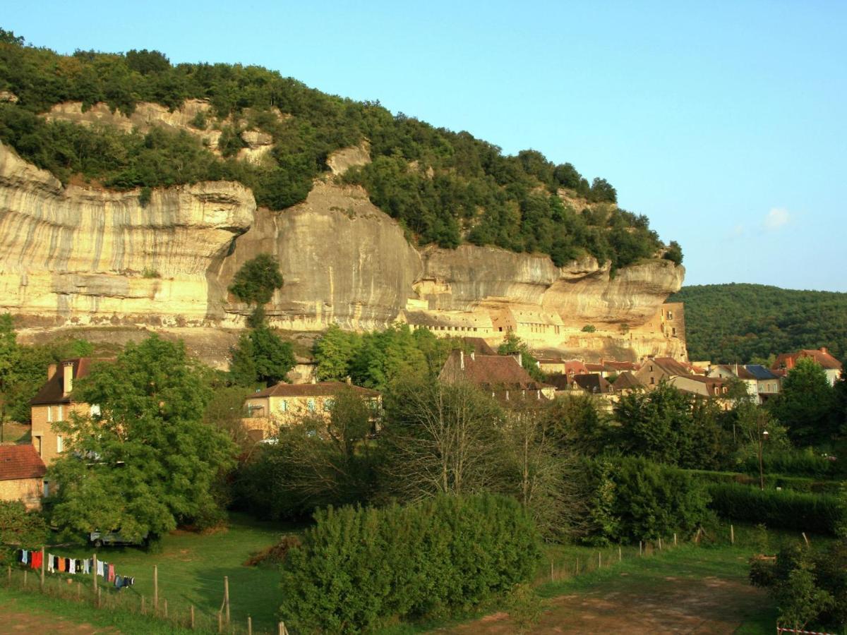 Charming Gite With Pool In Vezac Beynac-et-Cazenac Bagian luar foto