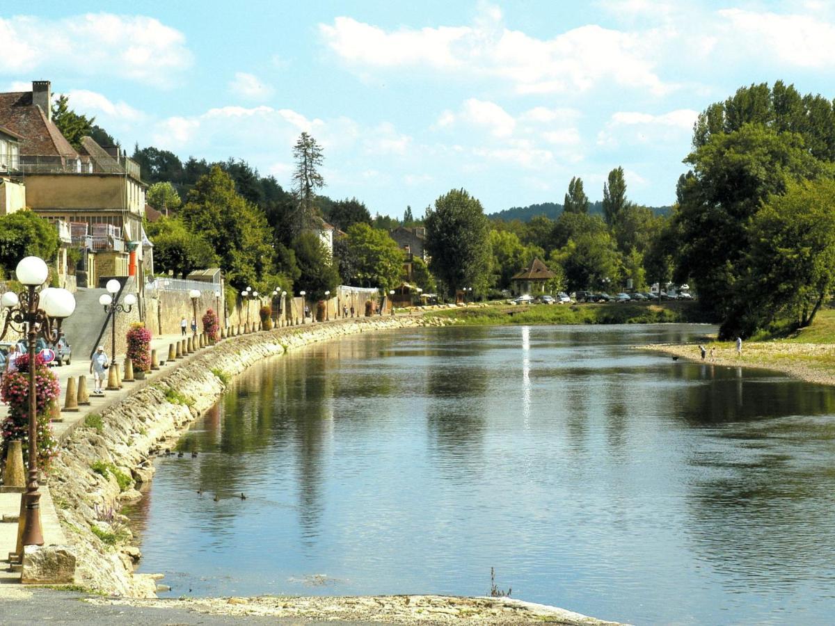Charming Gite With Pool In Vezac Beynac-et-Cazenac Bagian luar foto