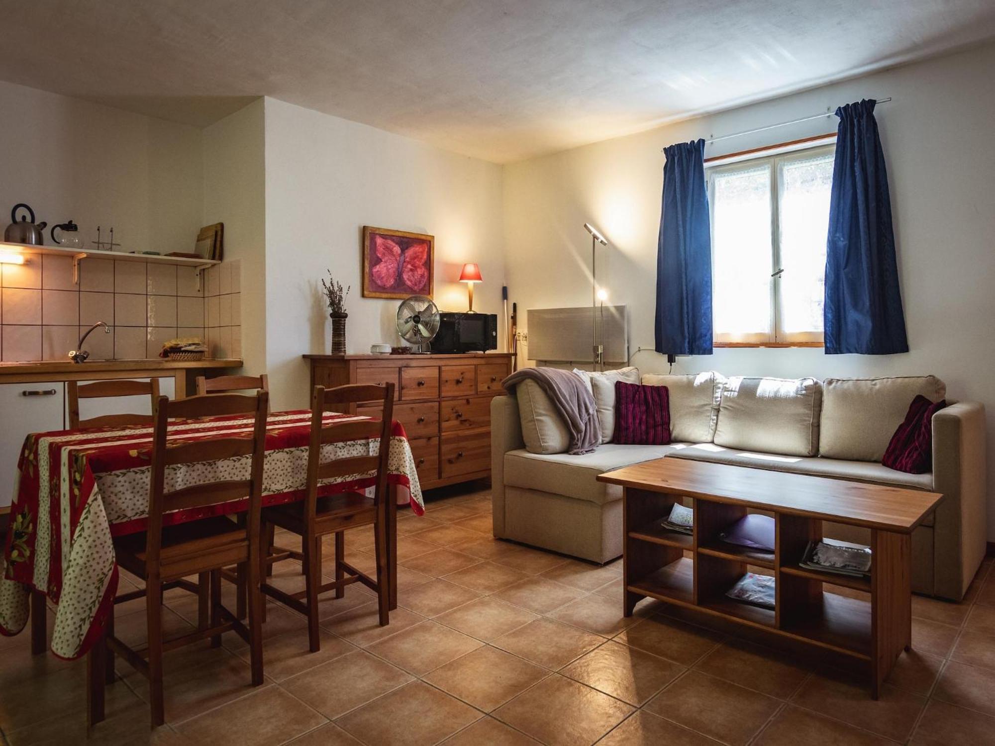 Charming Gite With Pool In Vezac Beynac-et-Cazenac Bagian luar foto